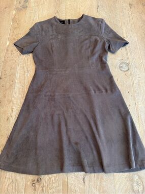 FATE Classic Short-Sleeve A-Line Faux Suede Dress in Gray M